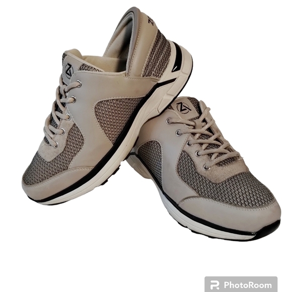 ZEBA Walking Shoes for‎ Men size 8 BEIGE